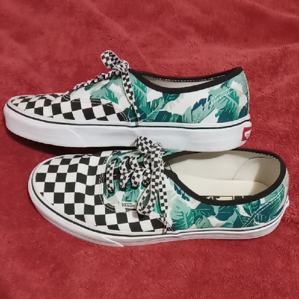 Vans Old Skool Custom Leaf Me Aone & Classic Checkerboard Design